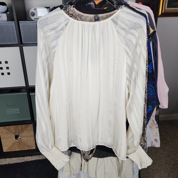 EXPRESS NWOT Satin Stripe Long Sleeve Smocked Cuff Blouse L - Picture 2 of 5